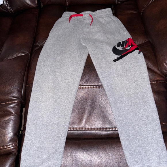 Youth Jordan Sweat Pants - Picture 5 of 6